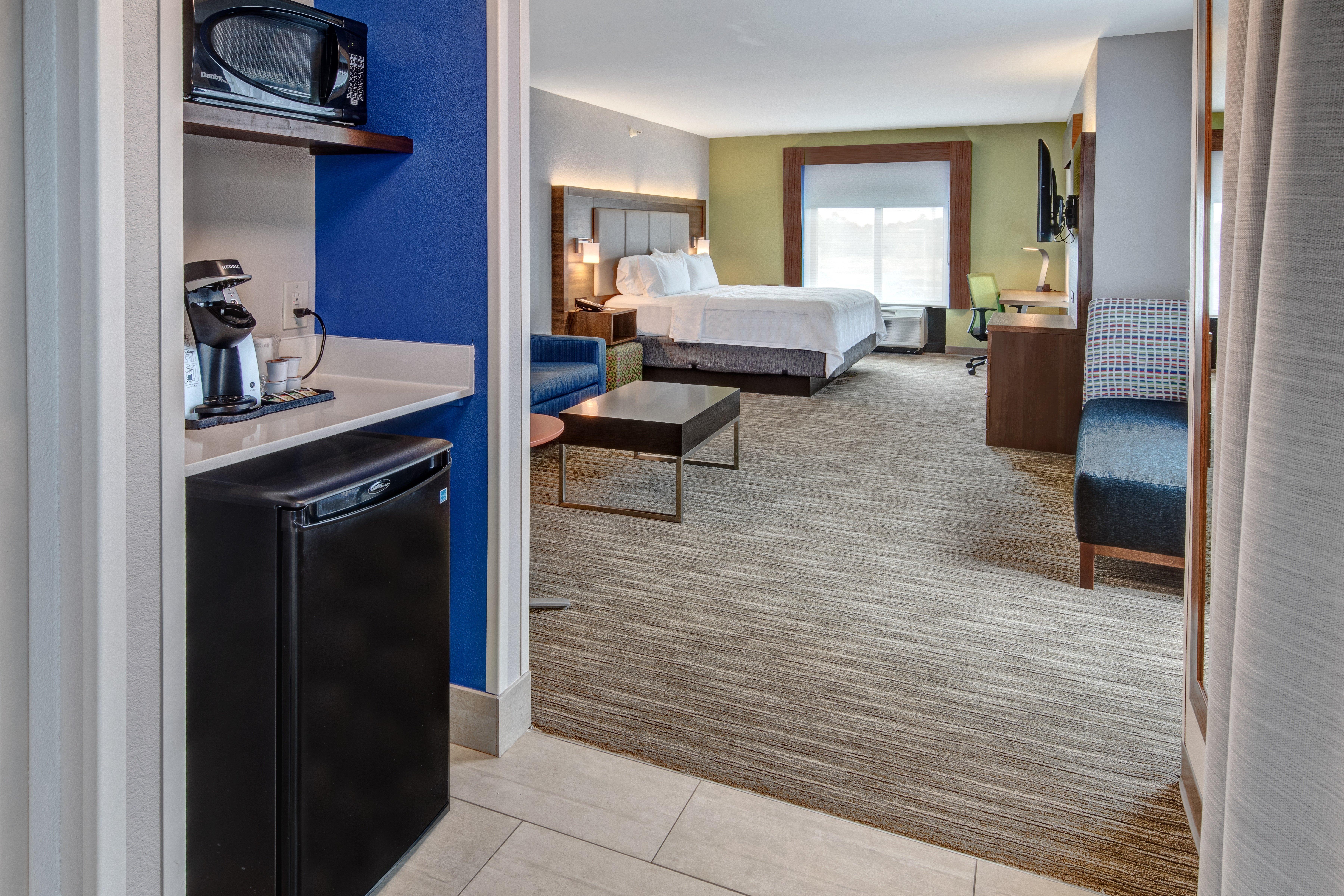 Holiday Inn Express Hotel & Suites Memphis Southwind By Ihg Exterior photo
